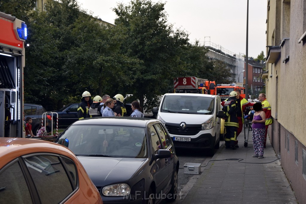 Feuer 1 Koeln Vingst Bambergerstr P13.JPG - Miklos Laubert